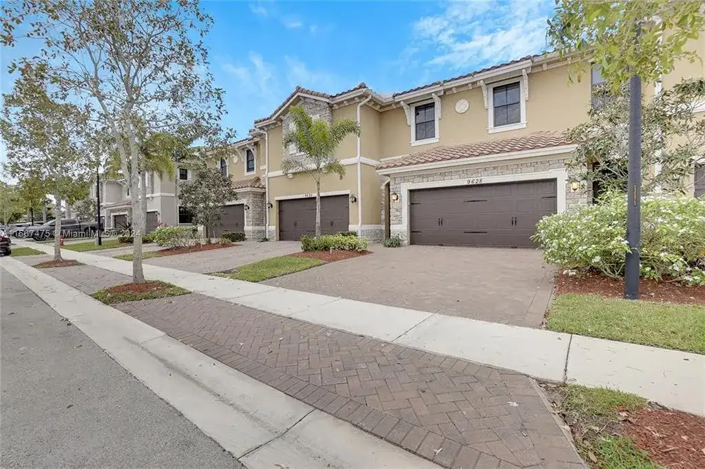 9628 Waterview Way, Parkland FL 33076 photo 2