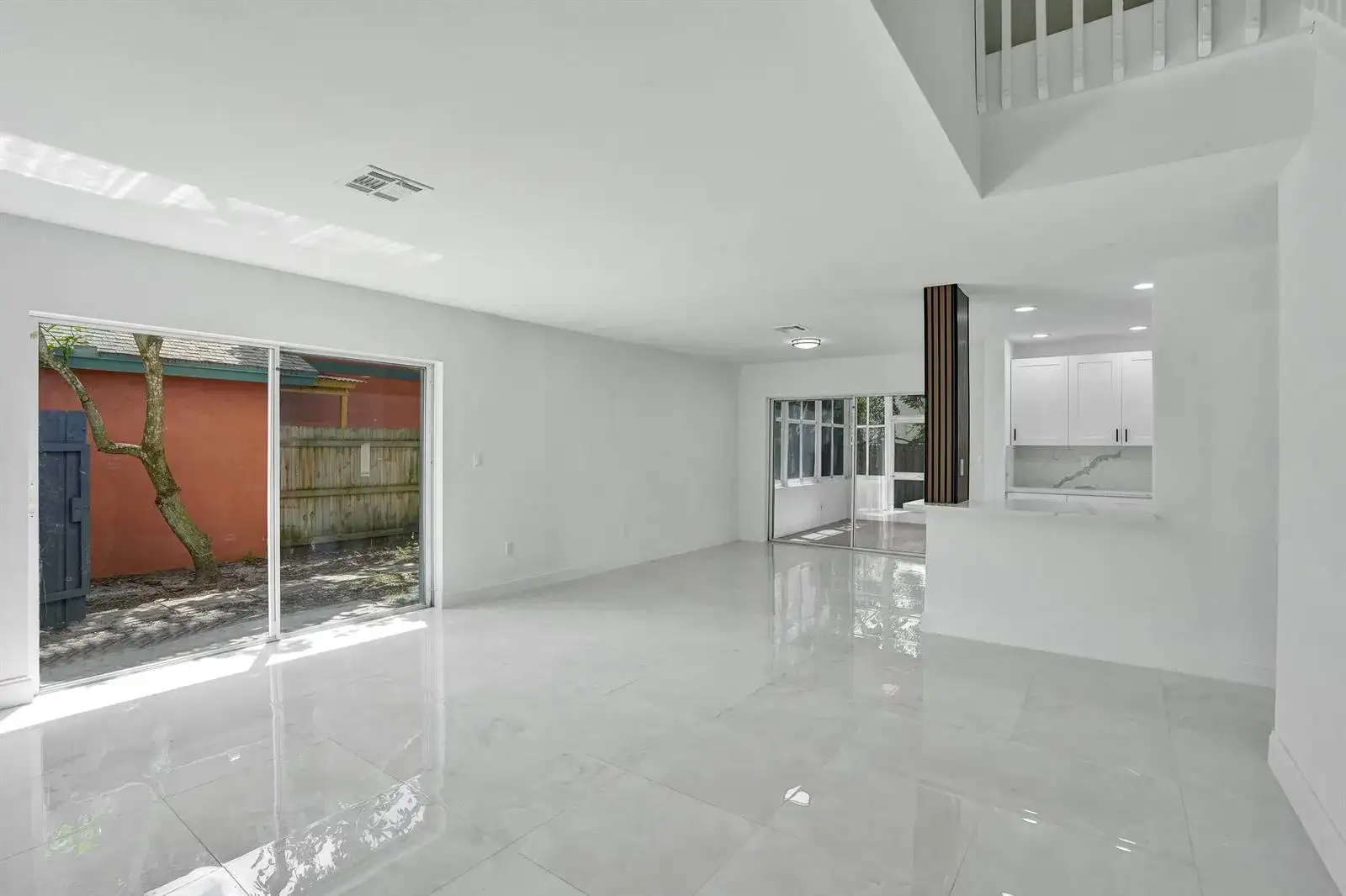 9740 SW 14TH Street, Pembroke Pines FL 33025 photo 4
