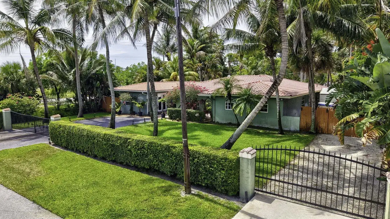 3000 Sherwood Boulevard, Delray Beach FL 33445 photo 2
