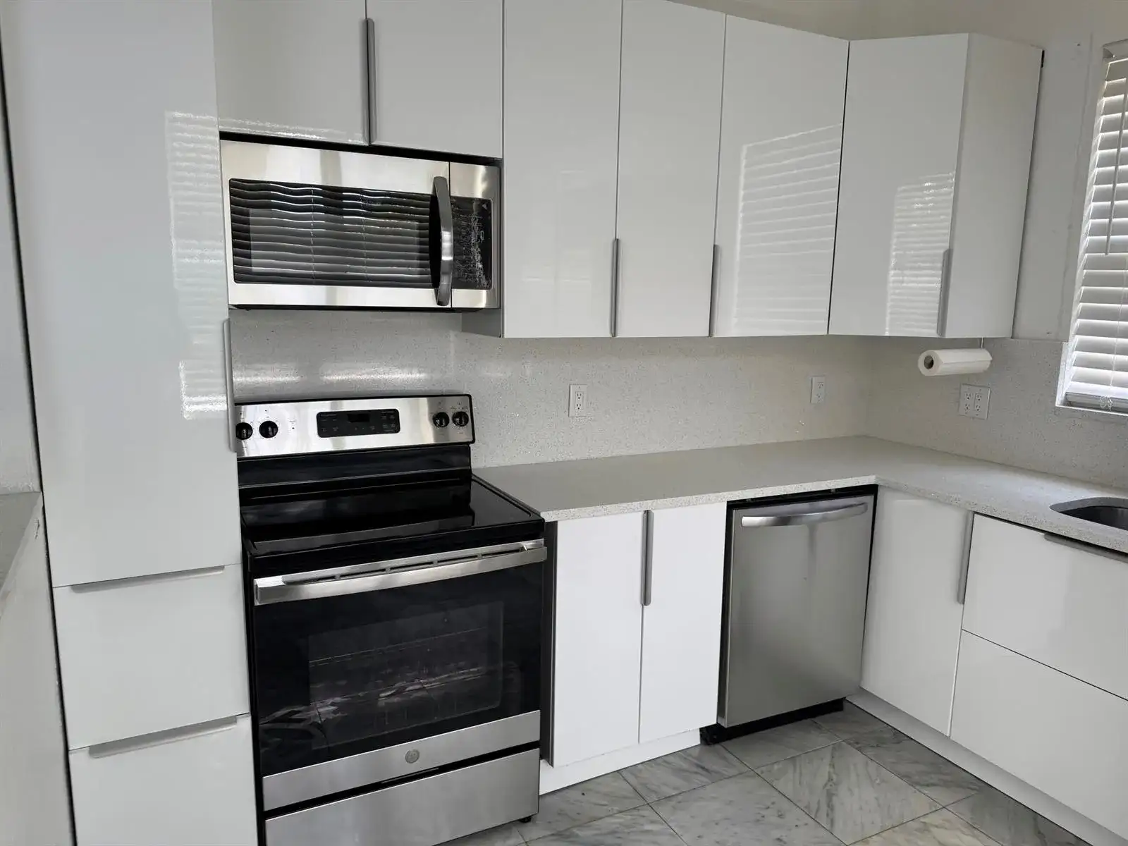 4106 NE 22ND Court, Homestead FL 33033 photo 2