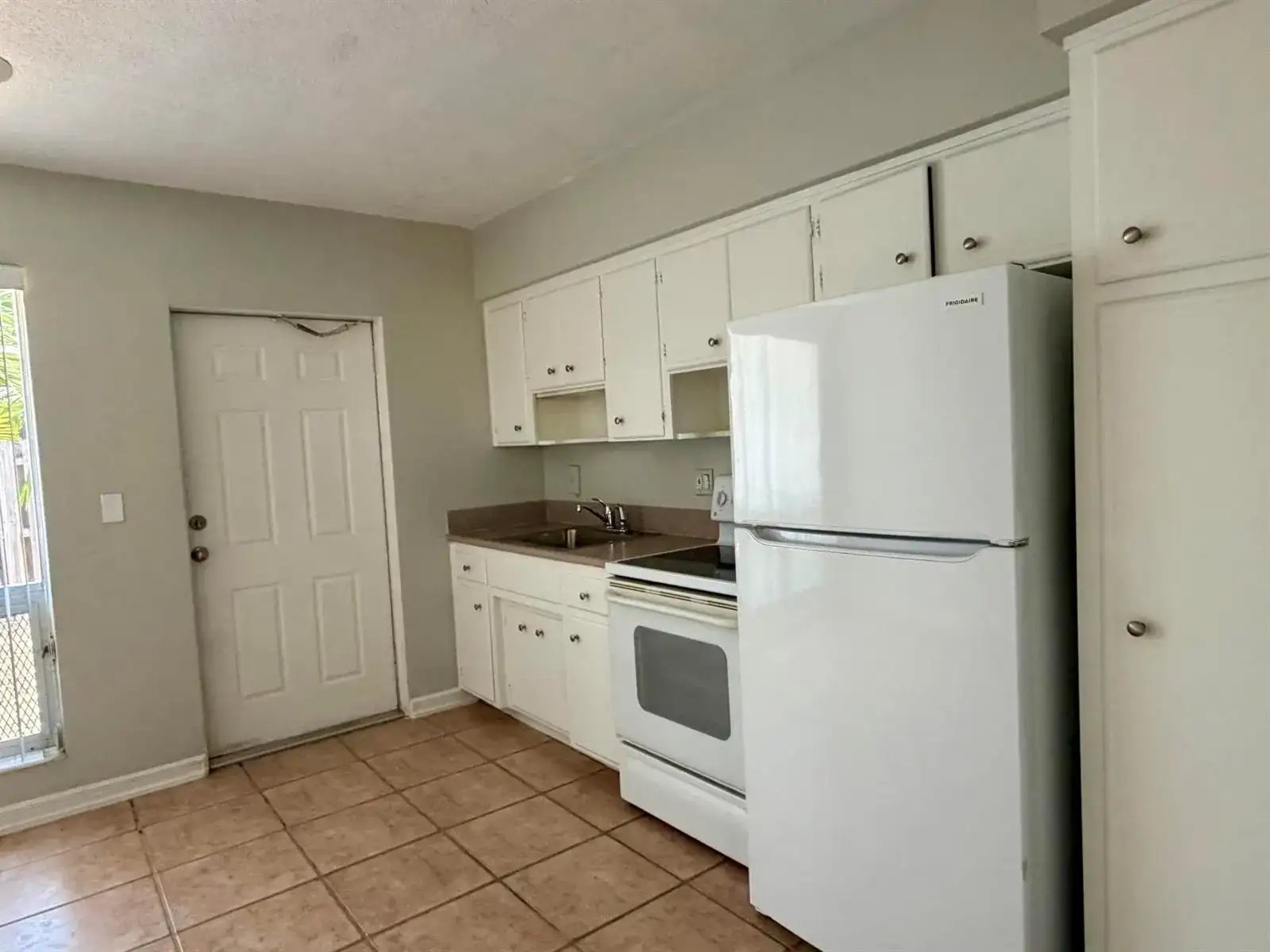 3041 NE 20th Terrace, Fort Lauderdale FL 33306 photo 2