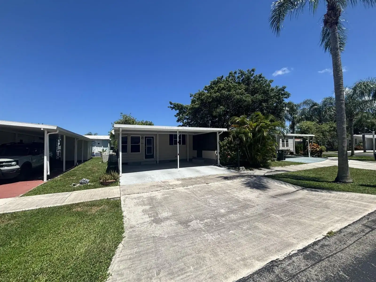 6514 NW 36th Avenue, Coconut Creek FL 33066 photo 3
