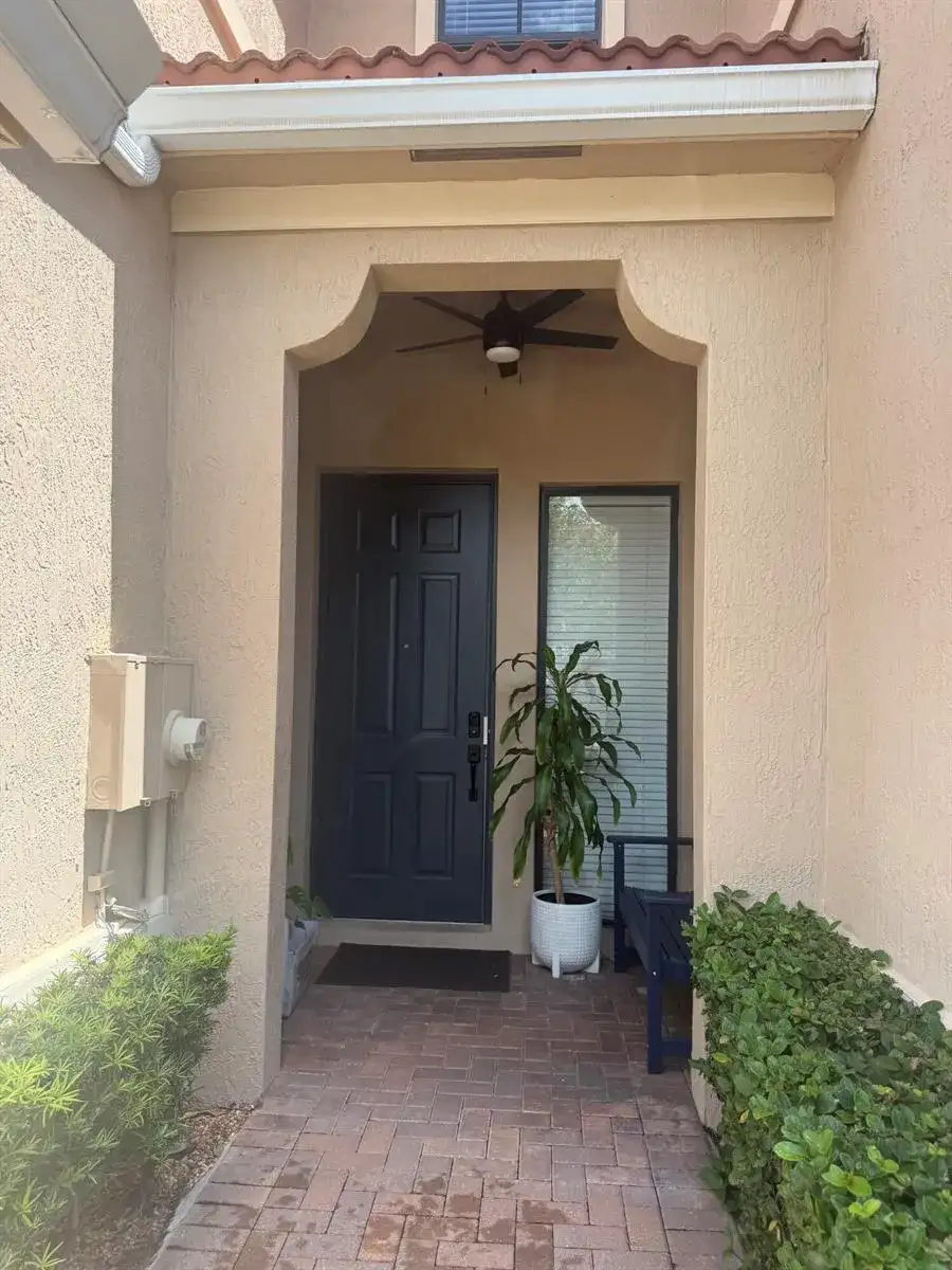 1091 NW 33RD Street, Pompano Beach FL 33064 photo 2