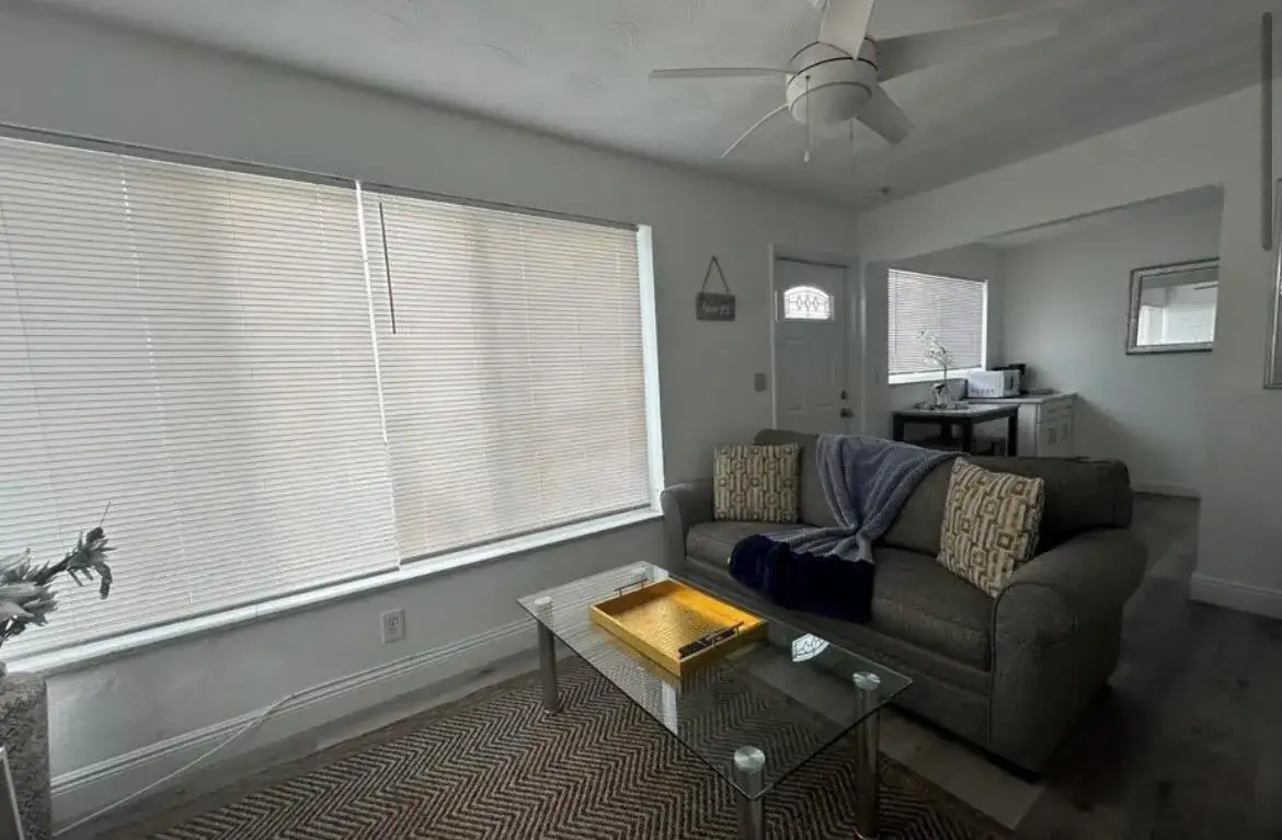 116 SE 9TH Court # 2, Hallandale Beach FL 33009 photo 4