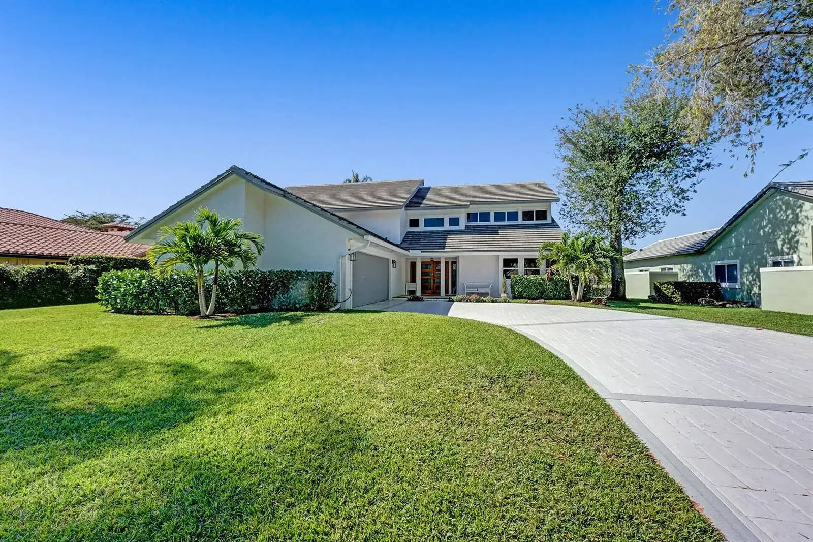21 Marlwood Lane, Palm Beach Gardens FL 33418 photo 2