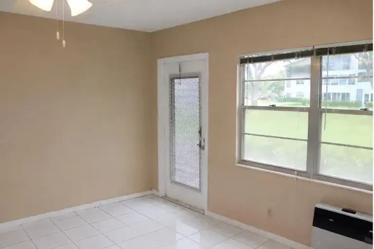 554 Mansfield N, Boca Raton FL 33434 photo 3