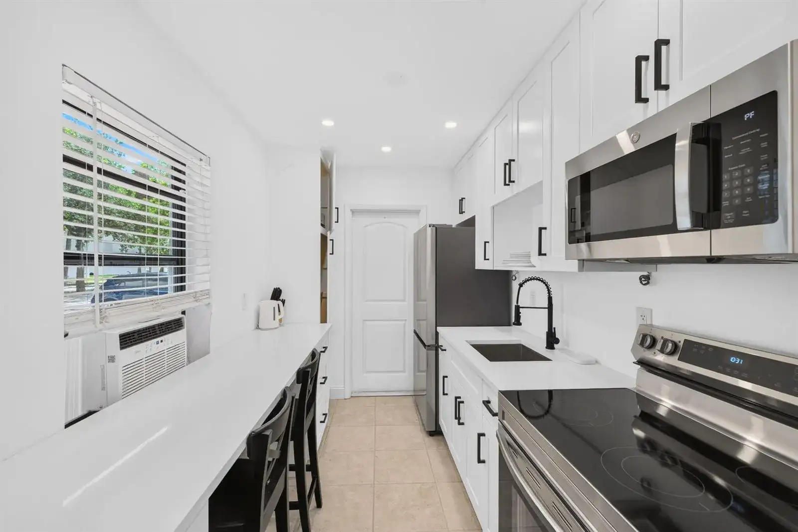 2101 SE 4TH Avenue, Fort Lauderdale FL 33316 photo 5