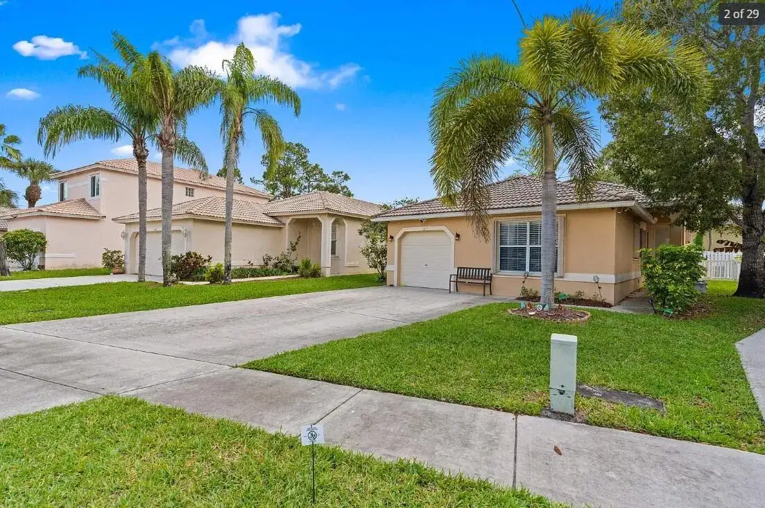 121 Prestige Drive, Royal Palm Beach FL 33411 photo 2