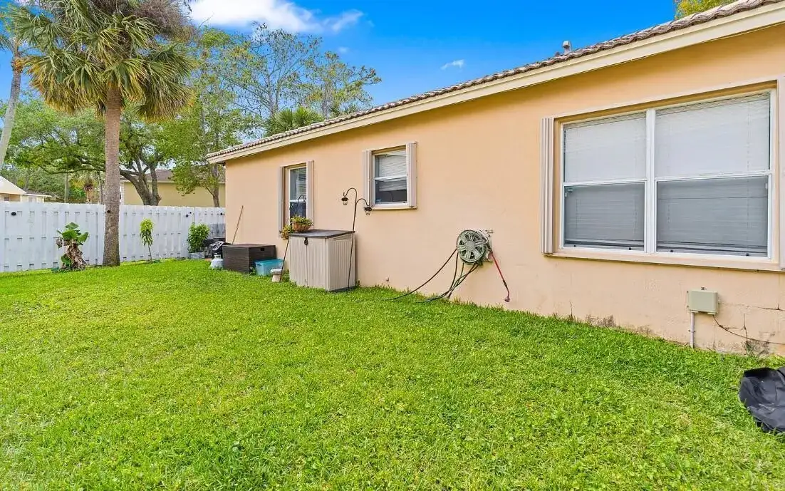 121 Prestige Drive, Royal Palm Beach FL 33411 photo 4