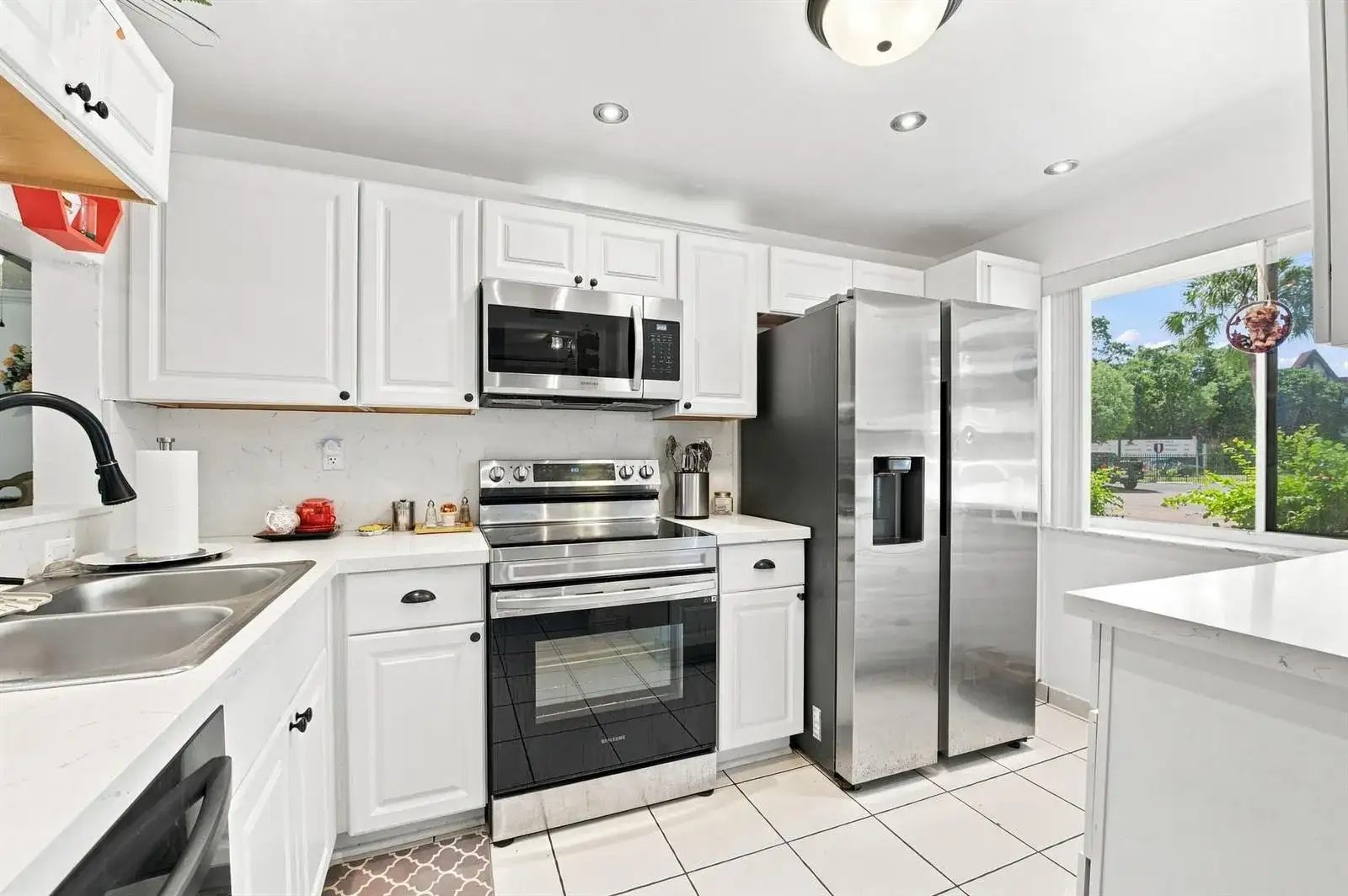3601 INVERRARY Drive # 107, Lauderhill FL 33319 photo 5