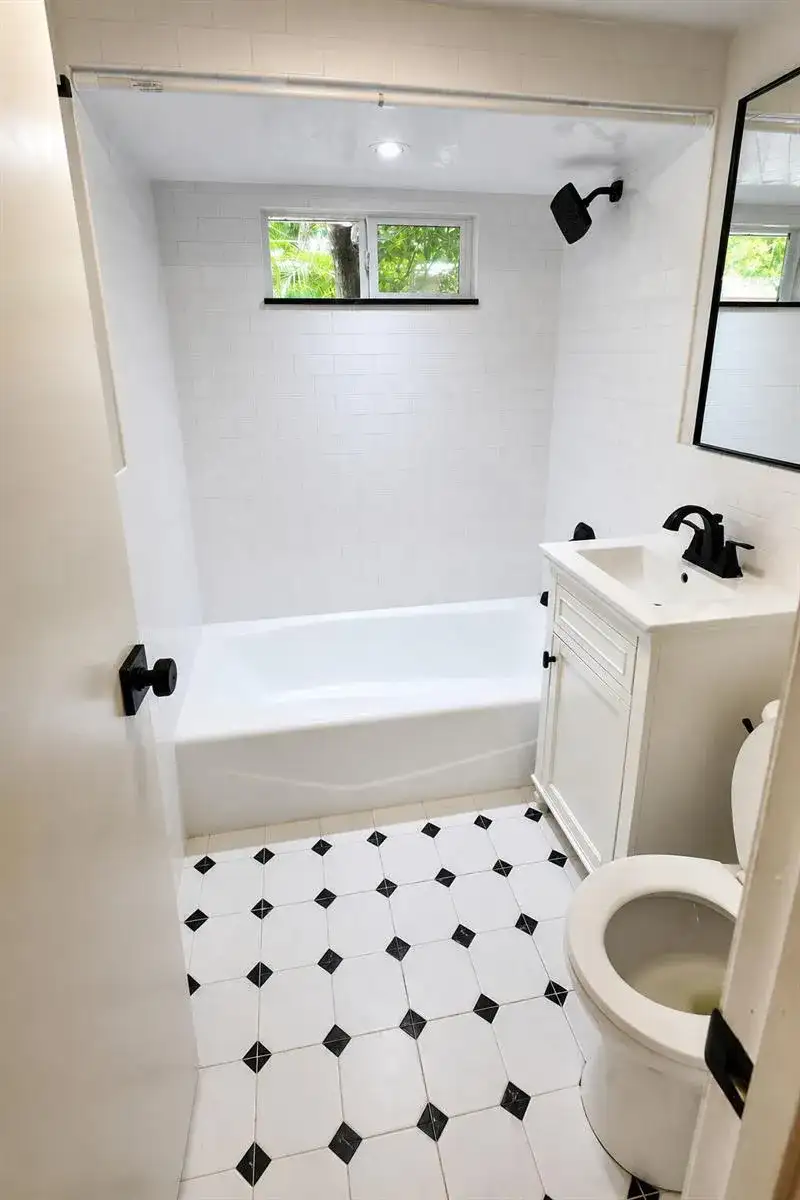 1716 NE 17TH Way, Fort Lauderdale FL 33305 photo 4