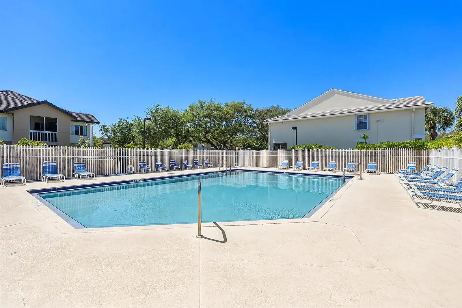 5662 NW 99TH Way, Coral Springs FL 33076 photo 2