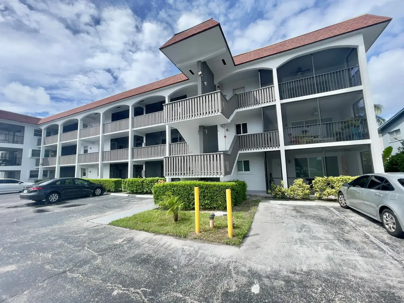 651 Pine Drive # 207, Pompano Beach FL 33060 photo 2