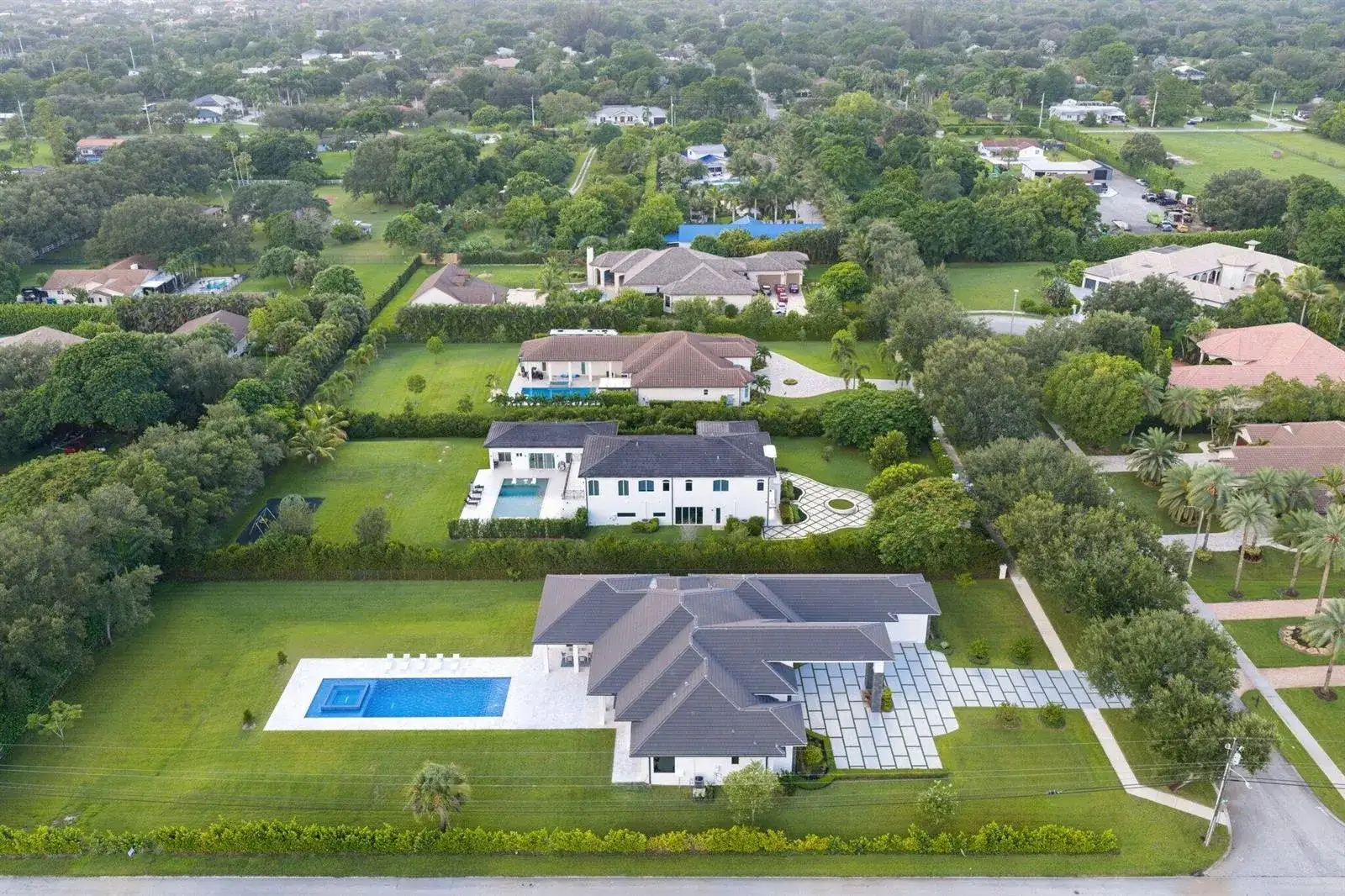 13600 PINE MEADOW Court, Davie FL 33325 photo 5