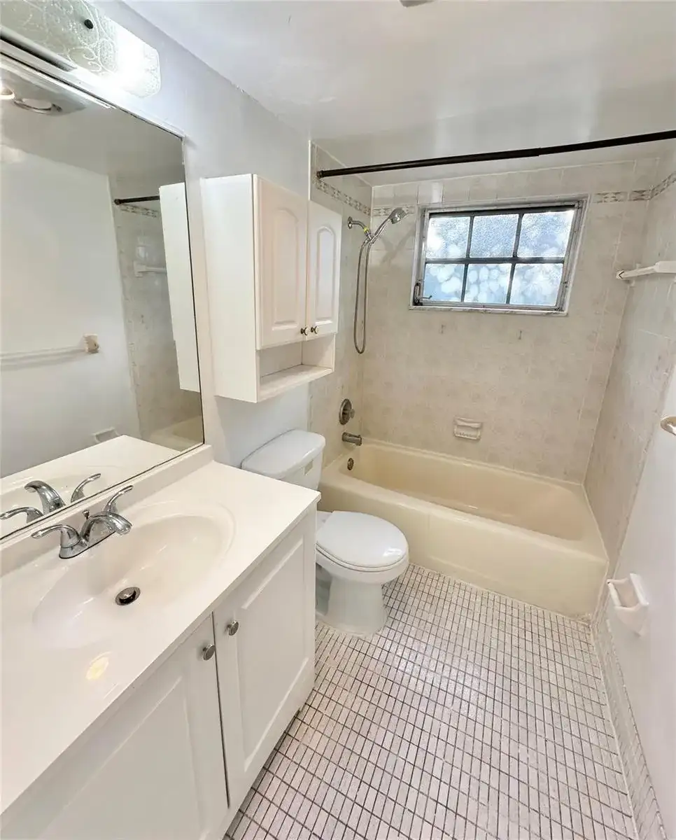 8900 W SAMPLE Road # 106, Coral Springs FL 33065 photo 3