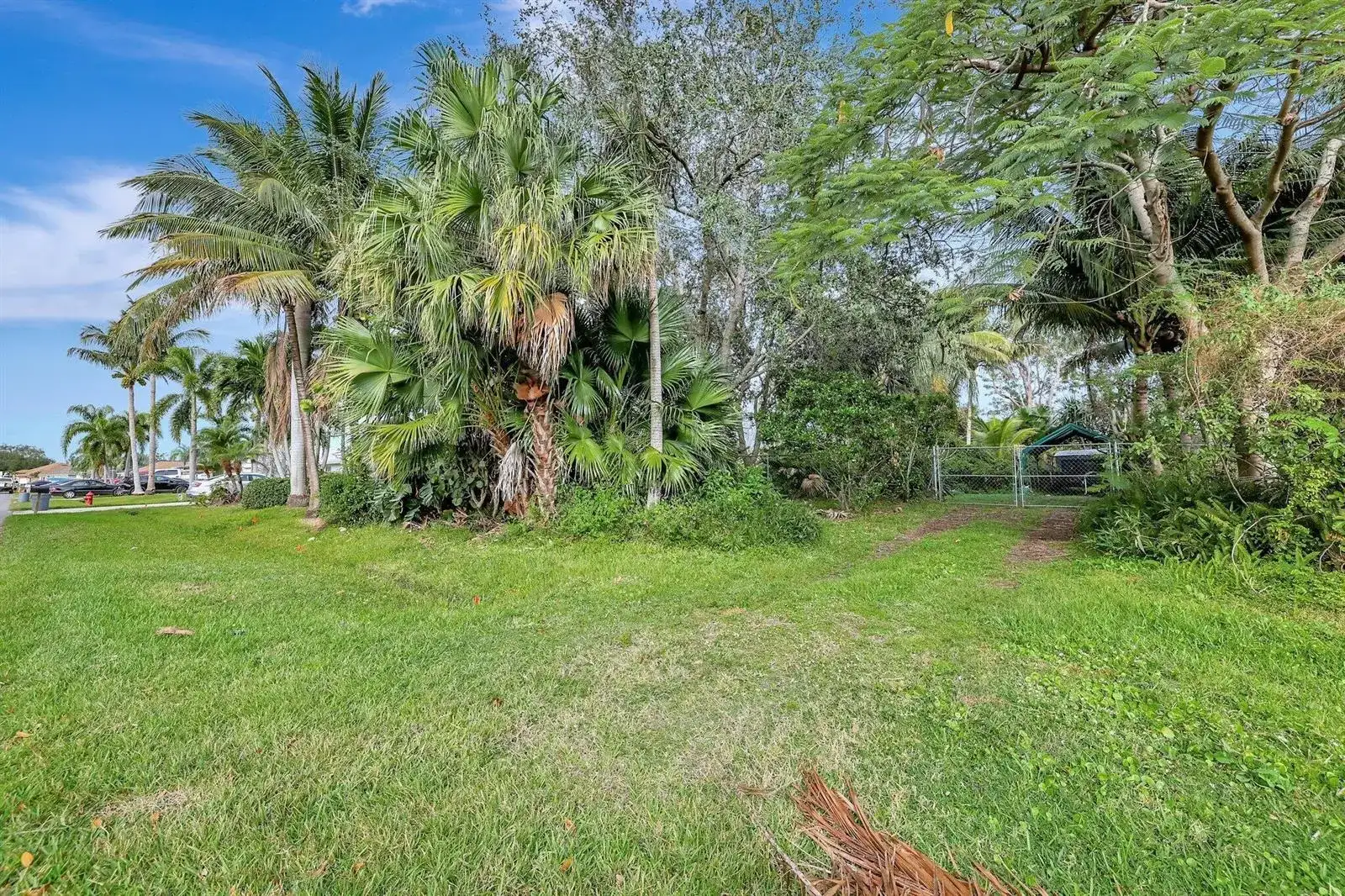 673 SE DAMASK Avenue, Port St. Lucie FL 34983 photo 3
