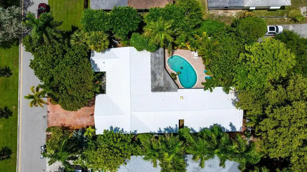 2823 NE 35TH Court, Lighthouse Point FL 33064 photo 4