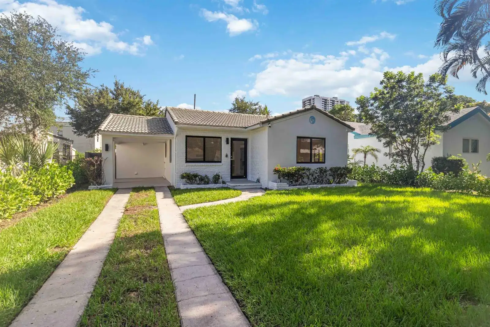 431 52nd Street, West Palm Beach FL 33407 photo 2