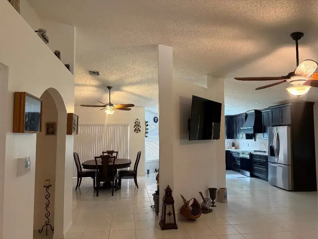 1551 S CLUB Drive, Wellington FL 33414 photo 4