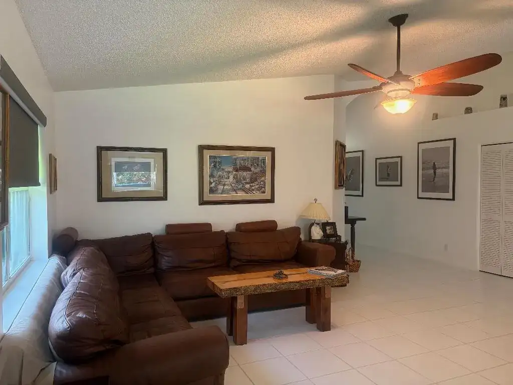 1551 S CLUB Drive, Wellington FL 33414 photo 5
