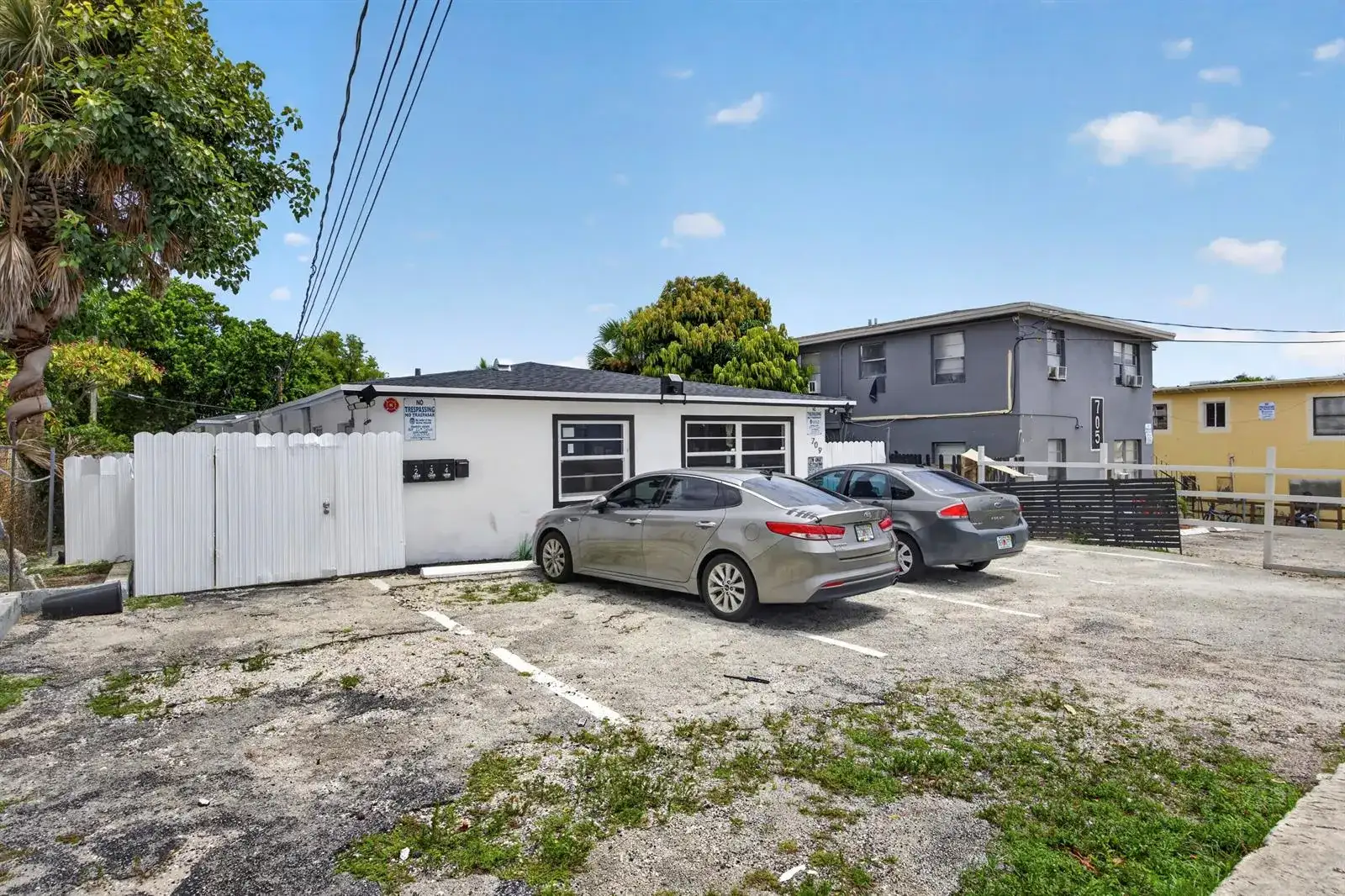709 13TH Street, West Palm Beach FL 33401 photo 2