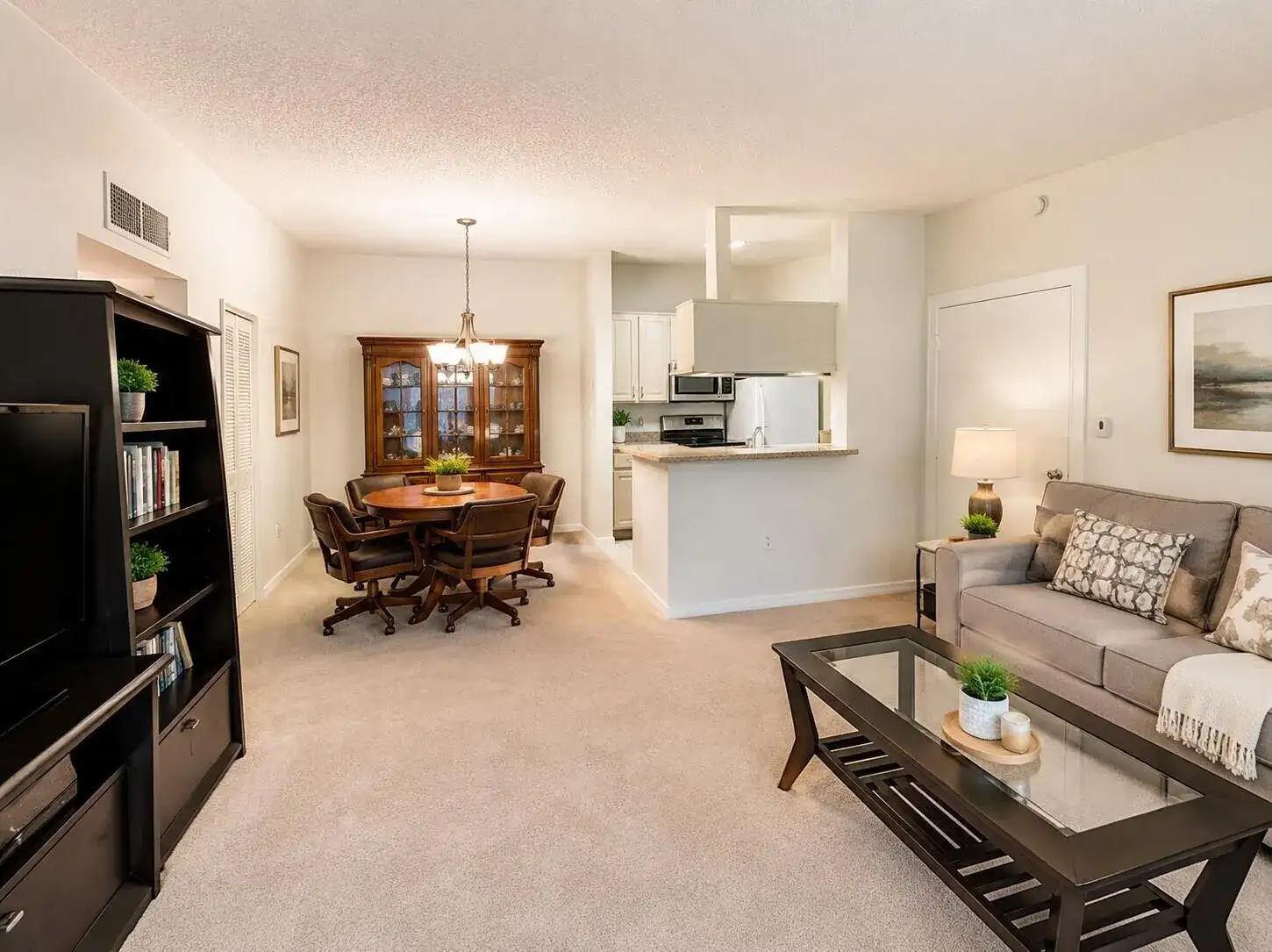 9690 S BELFORT Circle # 215, Tamarac FL 33321 photo 2