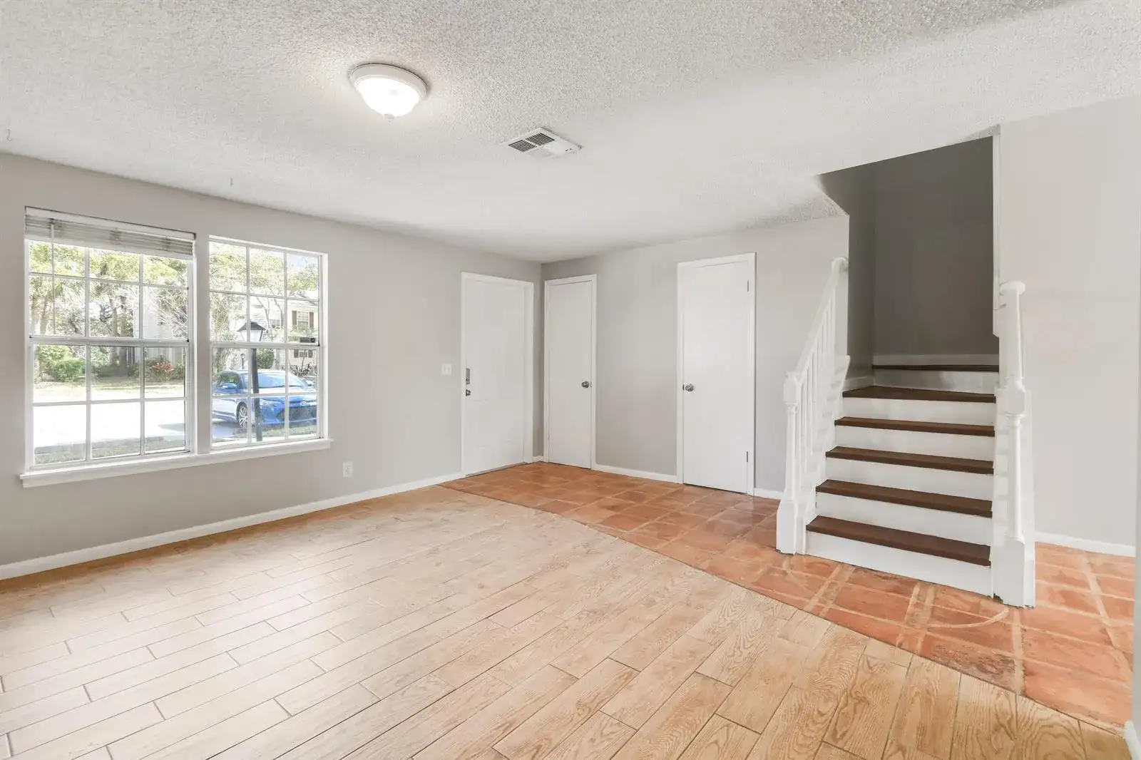 110 OLD ENGLISH Court, Jupiter FL 33458 photo 5