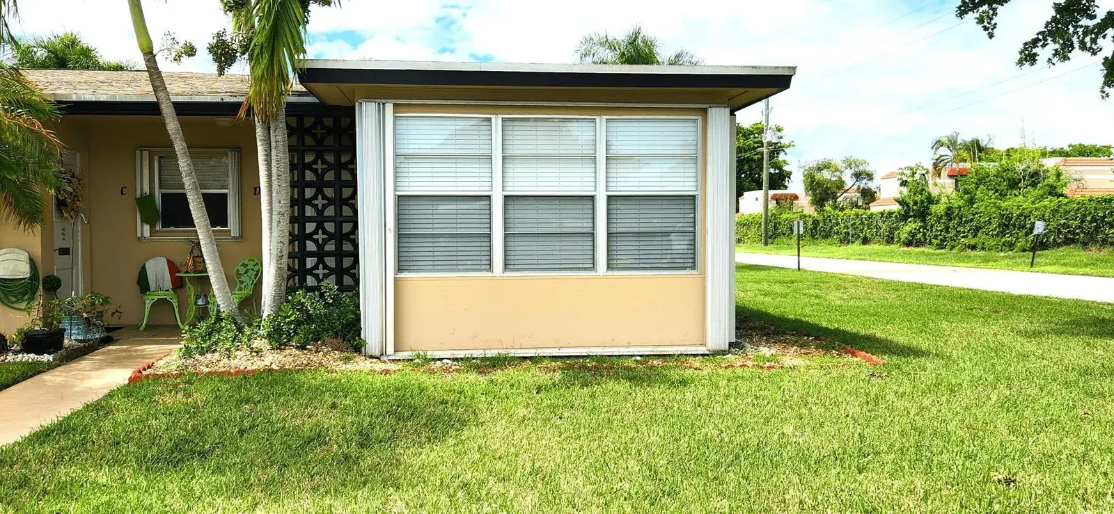 1042 NORTH Drive # D, Delray Beach FL 33445 photo 2
