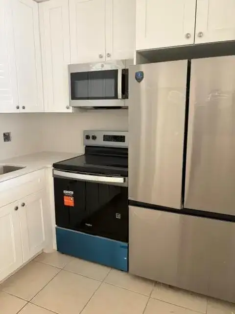 230 Fanshaw F # 230, Boca Raton FL 33434 photo 3