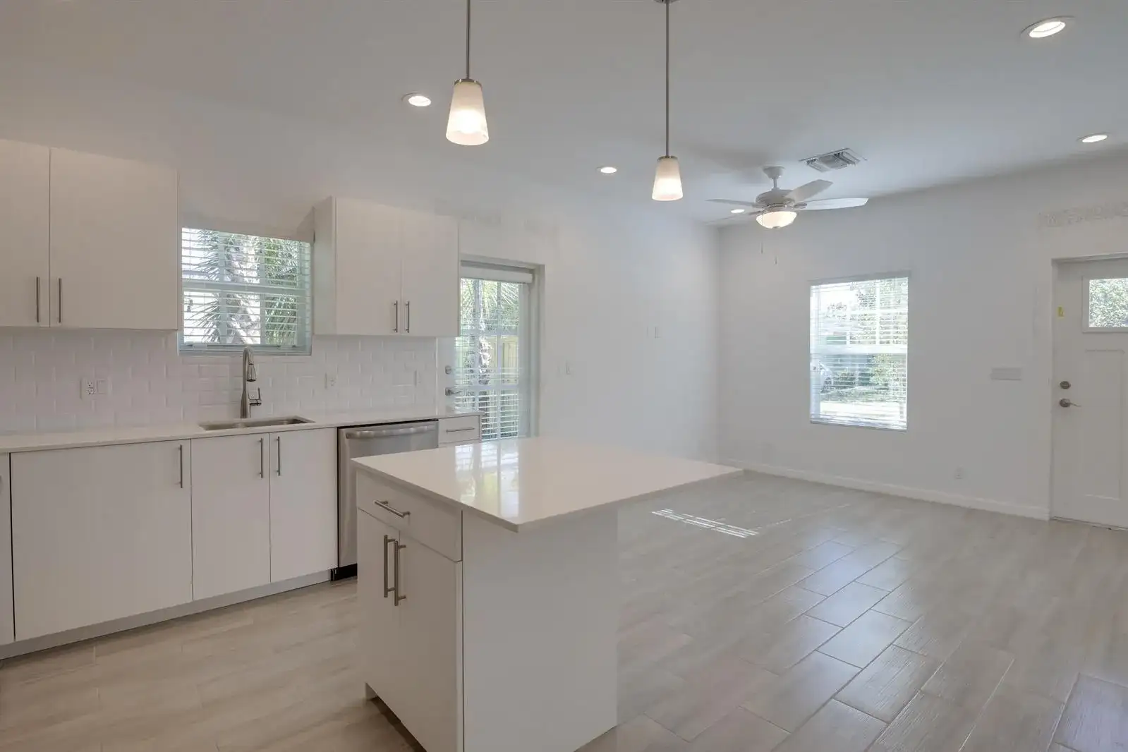 632 11th Street, West Palm Beach FL 33401 photo 3