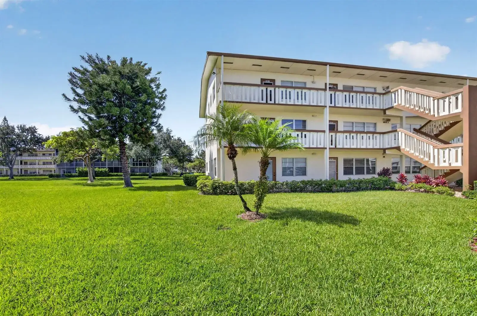463 MANSFIELD L, Boca Raton FL 33434 photo 3