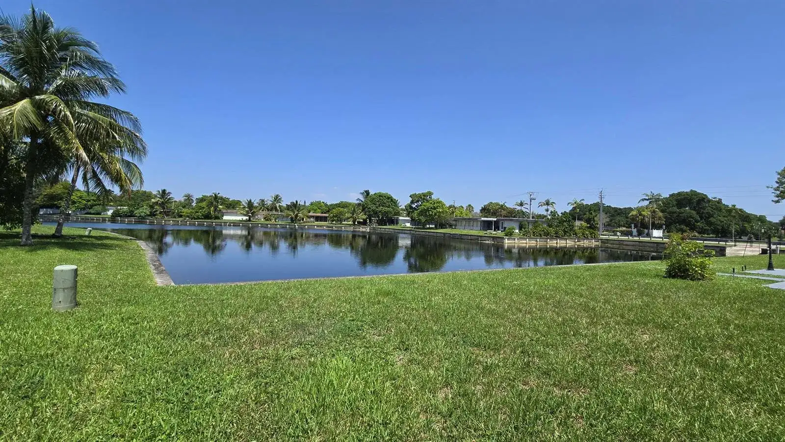 6311 NW 71st Avenue, Tamarac FL 33321 photo 4