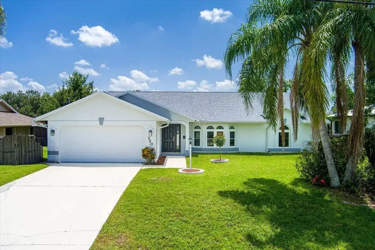 320 NE Surfside Avenue, Port St. Lucie FL 34983 photo 2