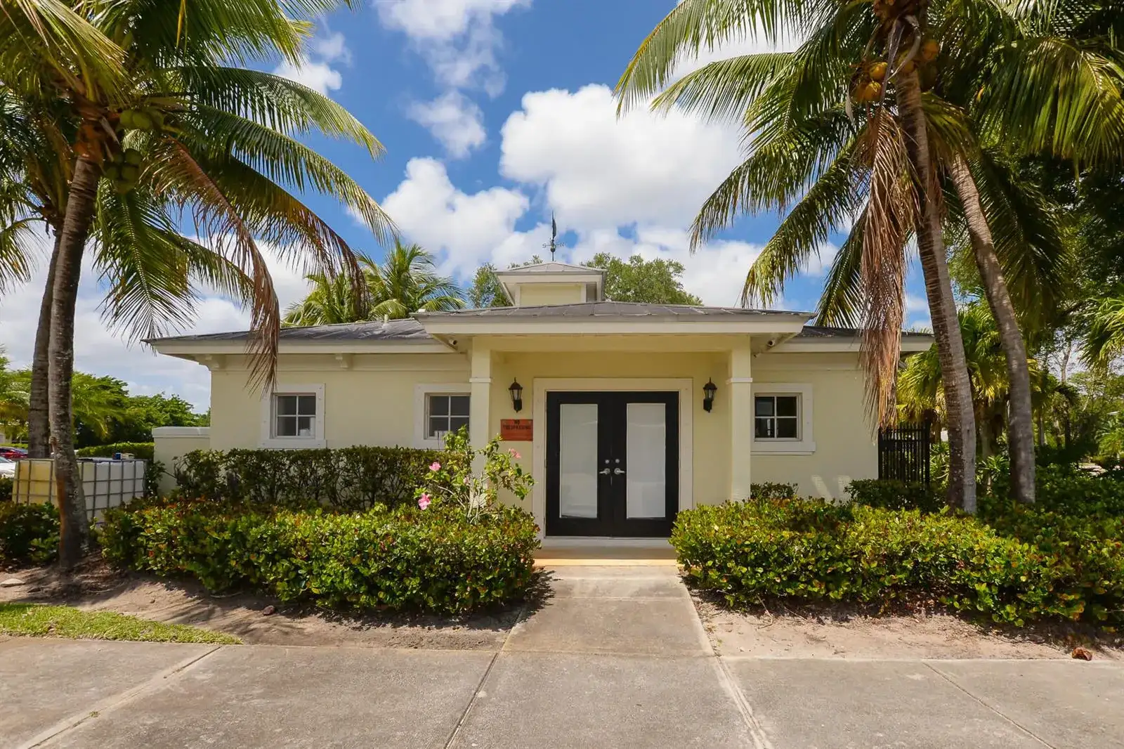 3902 SABAL Way, Fort Pierce FL 34981 photo 2