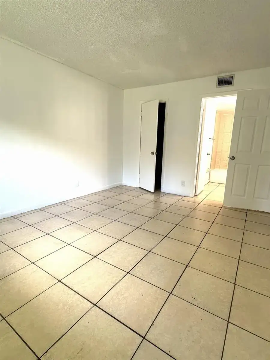 2058 NW 43RD Terrace # 1, Lauderhill FL 33313 photo 3