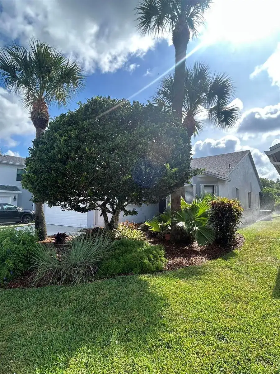 23370 Sedawie Drive, Boca Raton FL 33433 photo 2