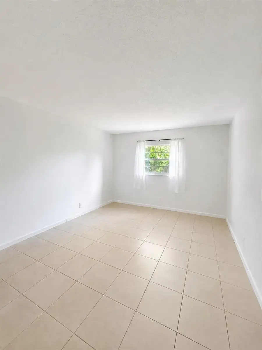 1450 SW 8TH Court, Fort Lauderdale FL 33312 photo 5