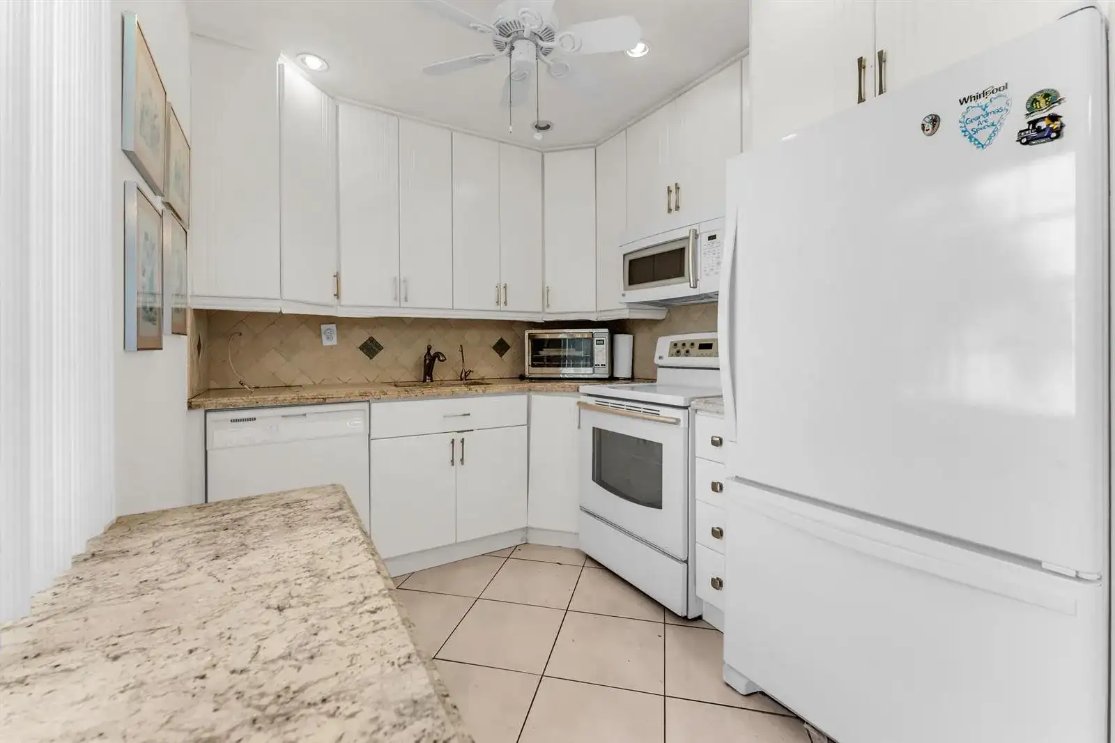 572 Flanders L # 572, Delray Beach FL 33484 photo 5