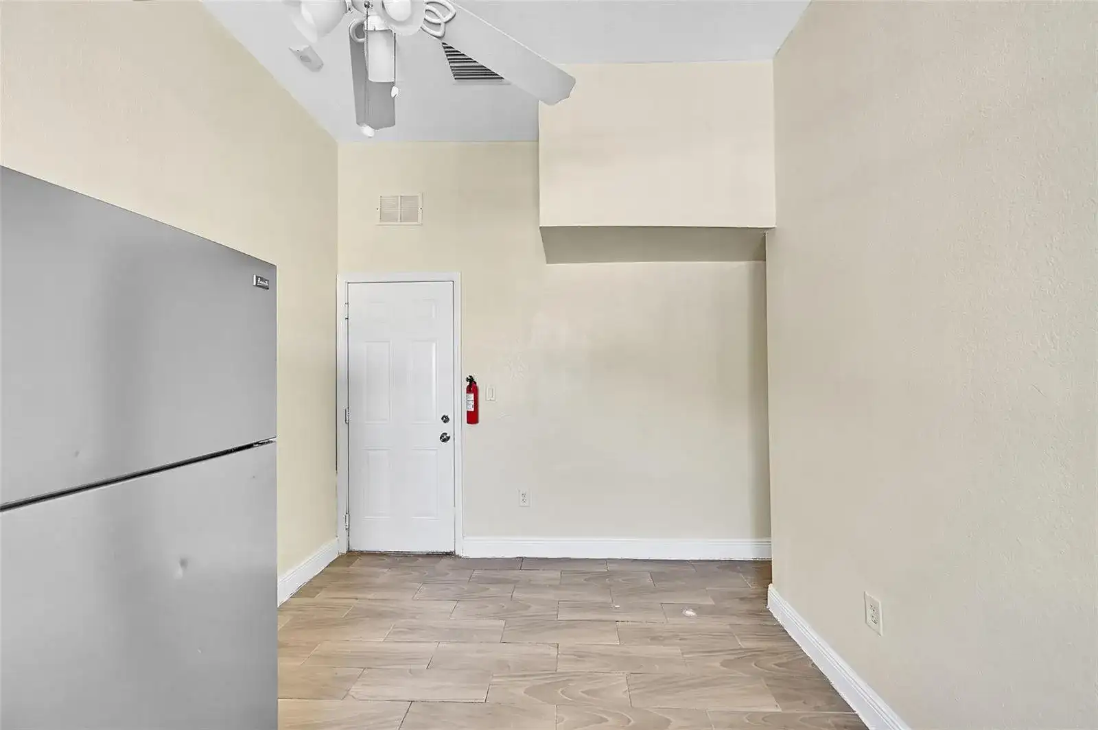 526 NW 15TH Way, Fort Lauderdale FL 33311 photo 5