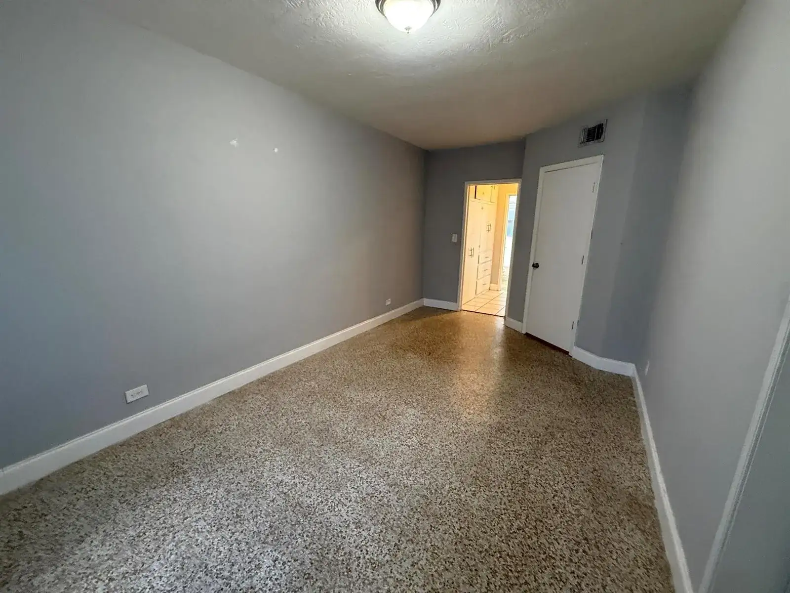1621 NE 5th Street # B, Fort Lauderdale FL 33301 photo 3