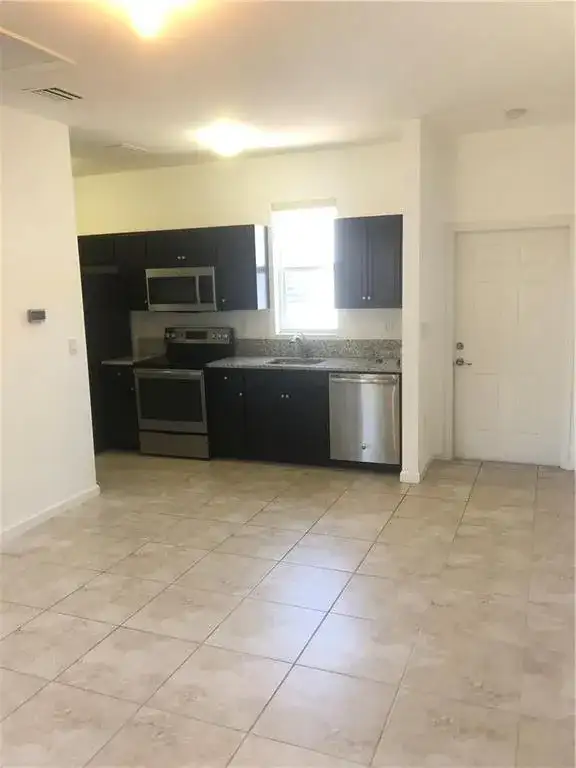 16954 SW 90TH Street, Miami FL 33196 photo 3