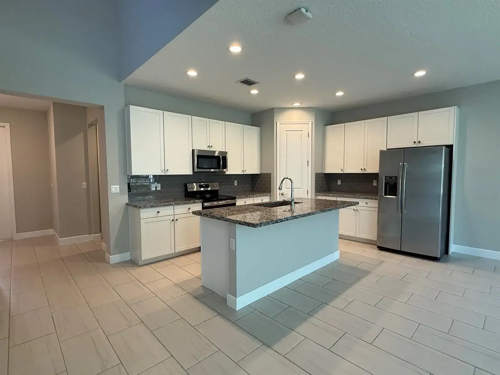 9028 Kingsmoor Way, Lake Worth FL 33467 photo 3