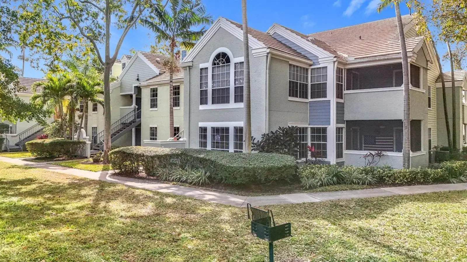 1020 CRYSTAL Way # M, Delray Beach FL 33444 photo 2