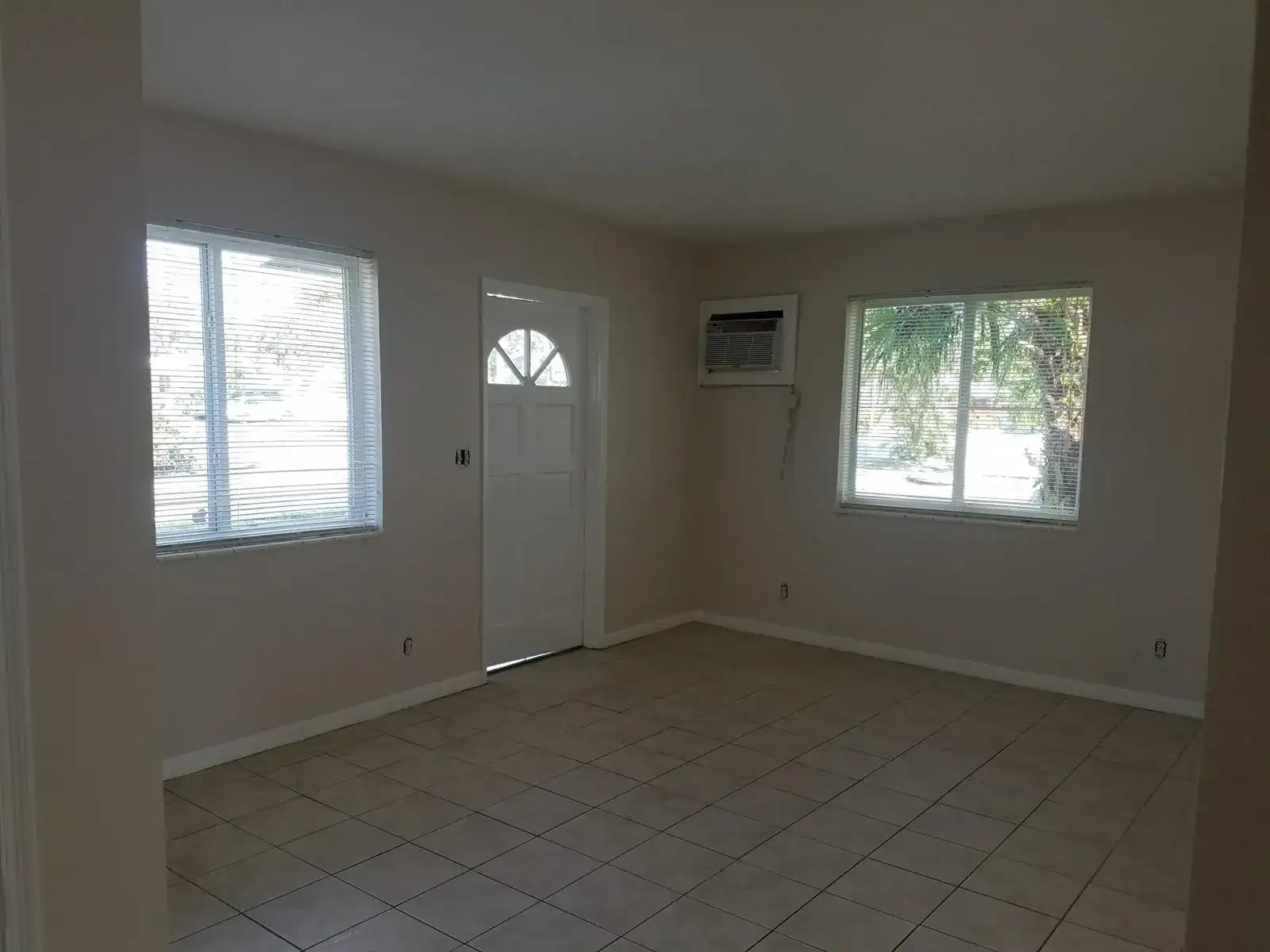 300 SW 10TH Avenue, Fort Lauderdale FL 33312 photo 3
