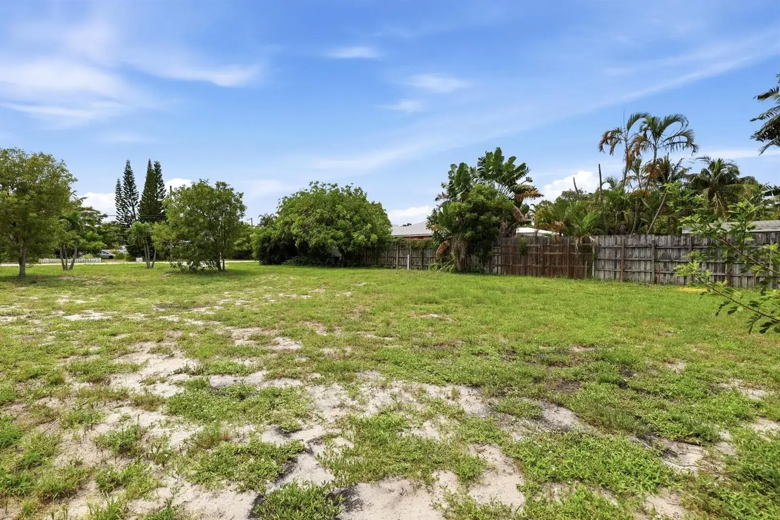 233 S SWINTON Avenue, Delray Beach FL 33444 photo 3