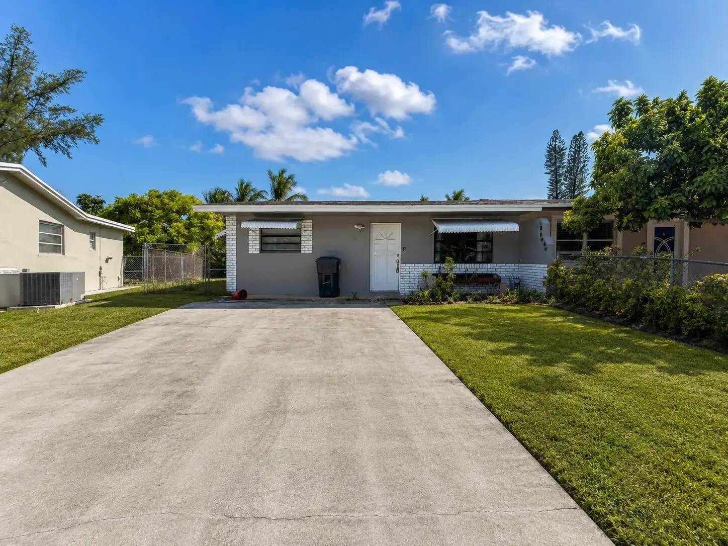 6960 SW 18TH Court, North Lauderdale FL 33068 photo 2