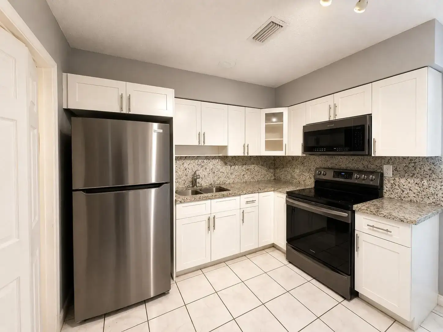 6960 SW 18TH Court, North Lauderdale FL 33068 photo 4