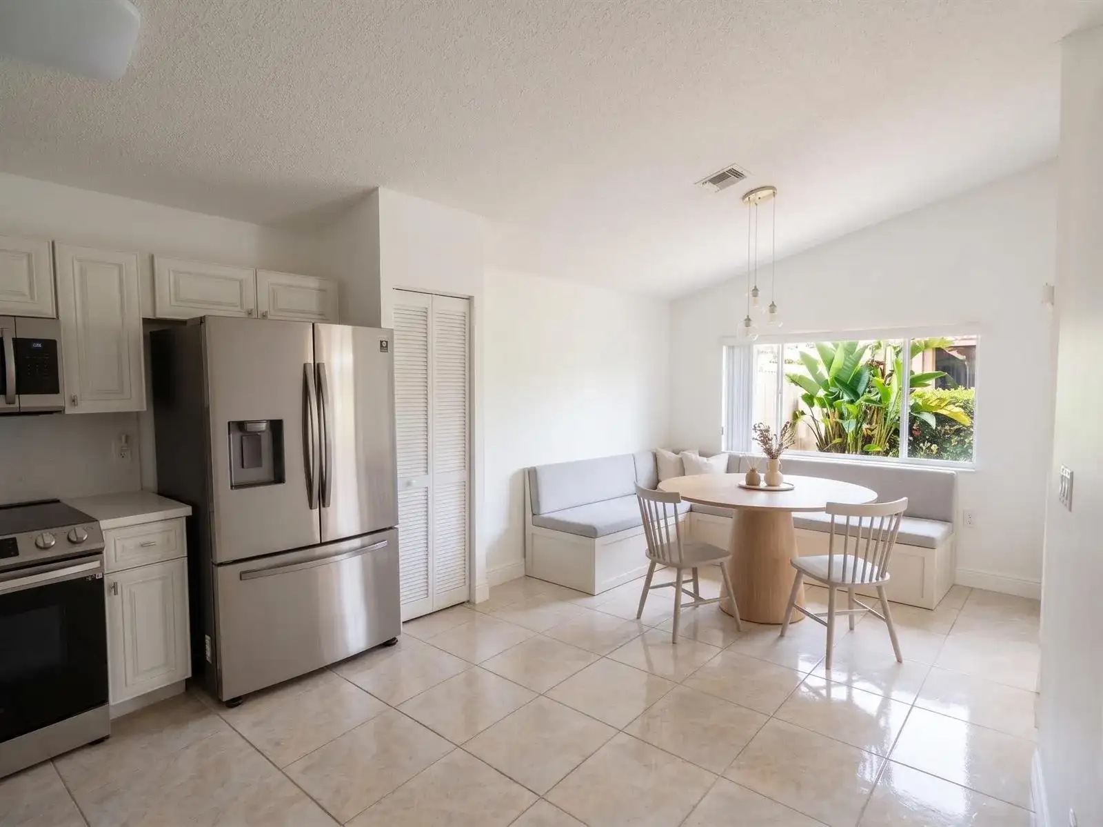 17904 SW 1st Street, Pembroke Pines FL 33029 photo 3