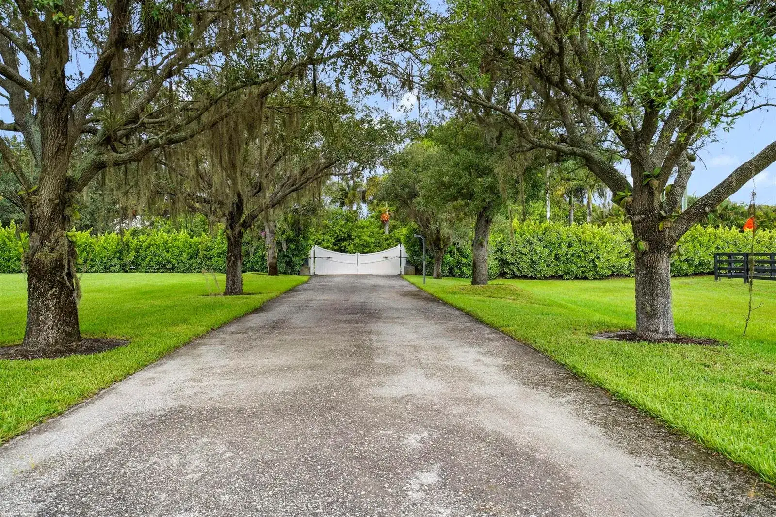 2600 APPALOOSA Trail, Wellington FL 33414 photo 3