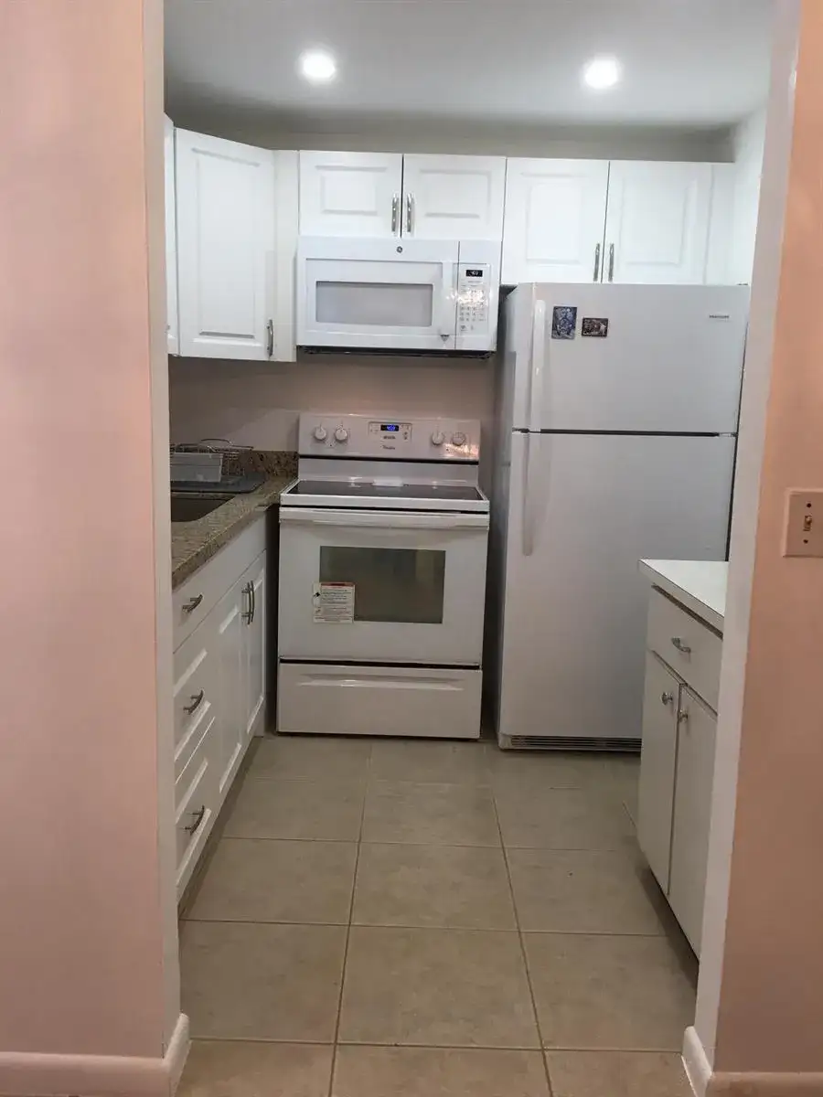 66 Harwood A, Deerfield Beach FL 33442 photo 5